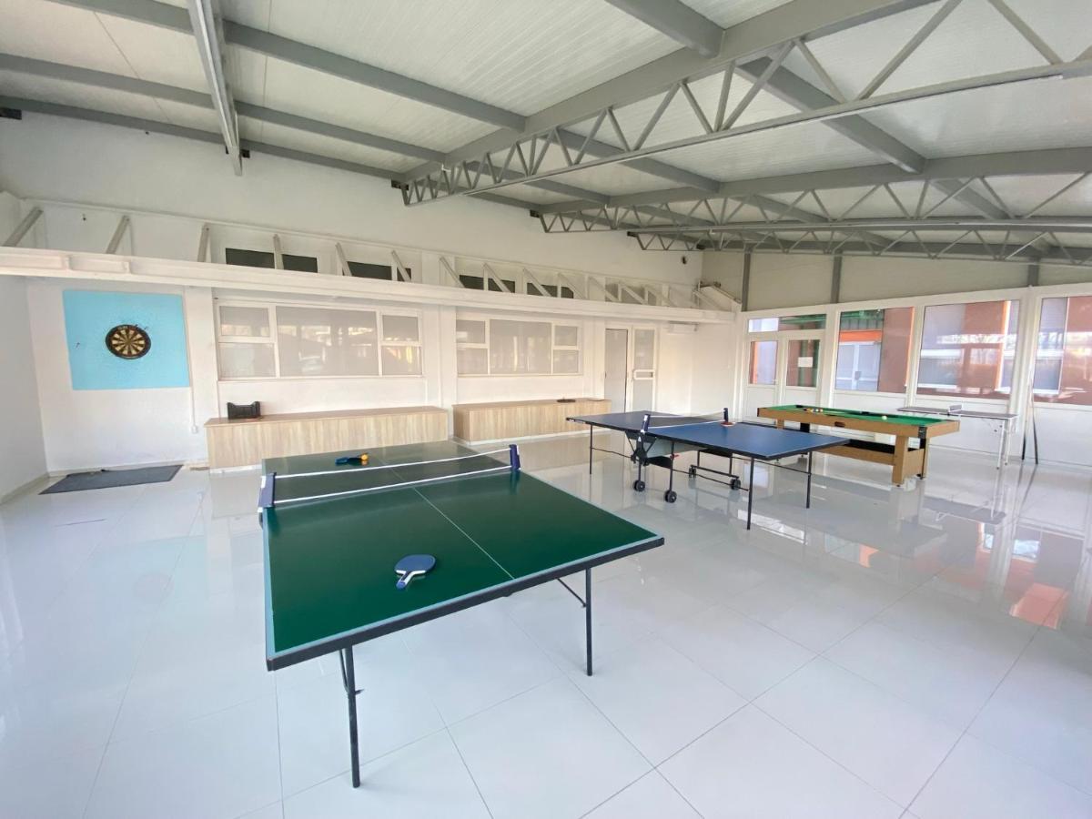 Tisza Sport Hotel Szeged Exteriör bild